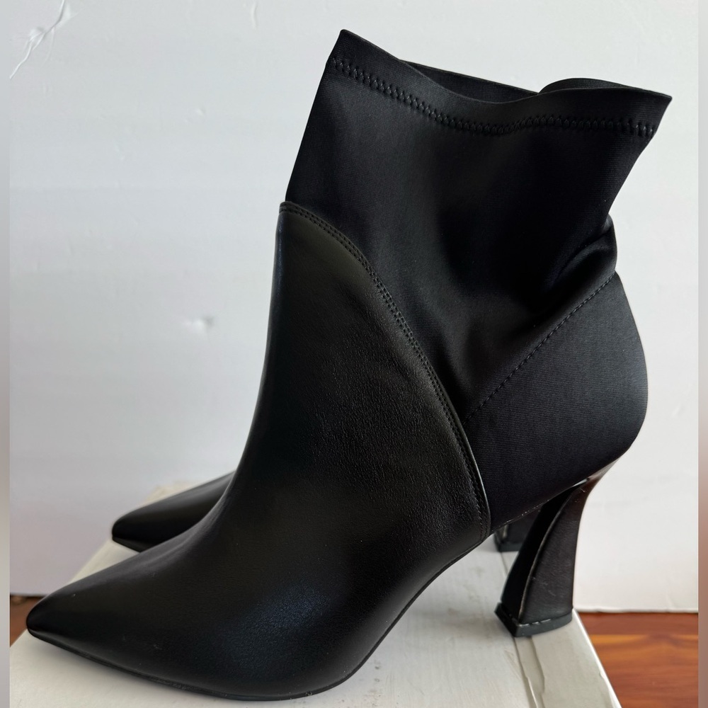 HALSTON Black Stretch Ankle Booties Heels Pointed Toe Size 11 NIB - Picture 2 of 10